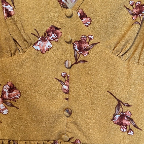 Floral Shirt - Picture 5 of 8